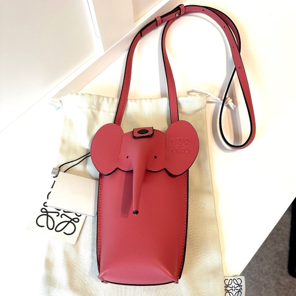 👜 LOEWE Elephant Pocket Shoulder Bag – Classic Calfskin “Candy” 🐘 - Picture 11 of 15